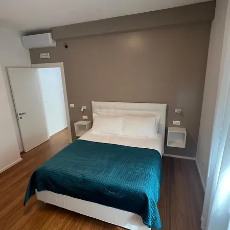 Riviera 287 * بيسكارا