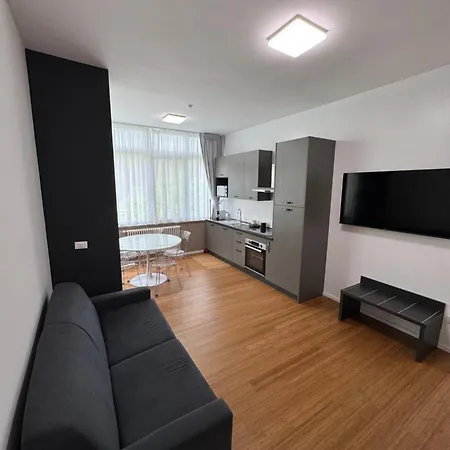 Riviera 287 アパート ペスカーラ